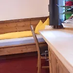 Haus Alpenflora Apartamento *