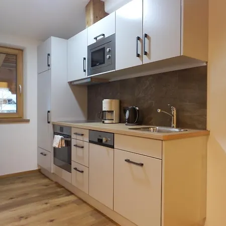 Haus Alpenflora * フリルシュ