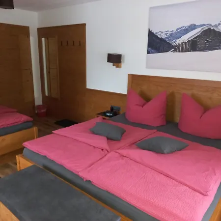 Haus Alpenflora Apartman *